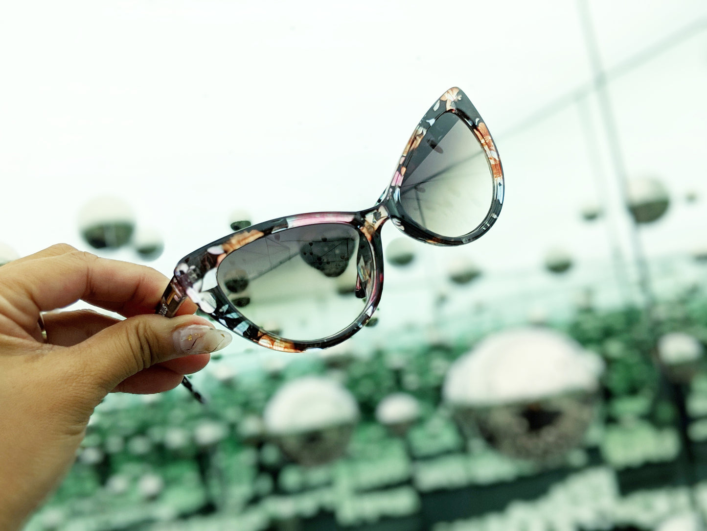 Flower Cat-Eye Sunglasses